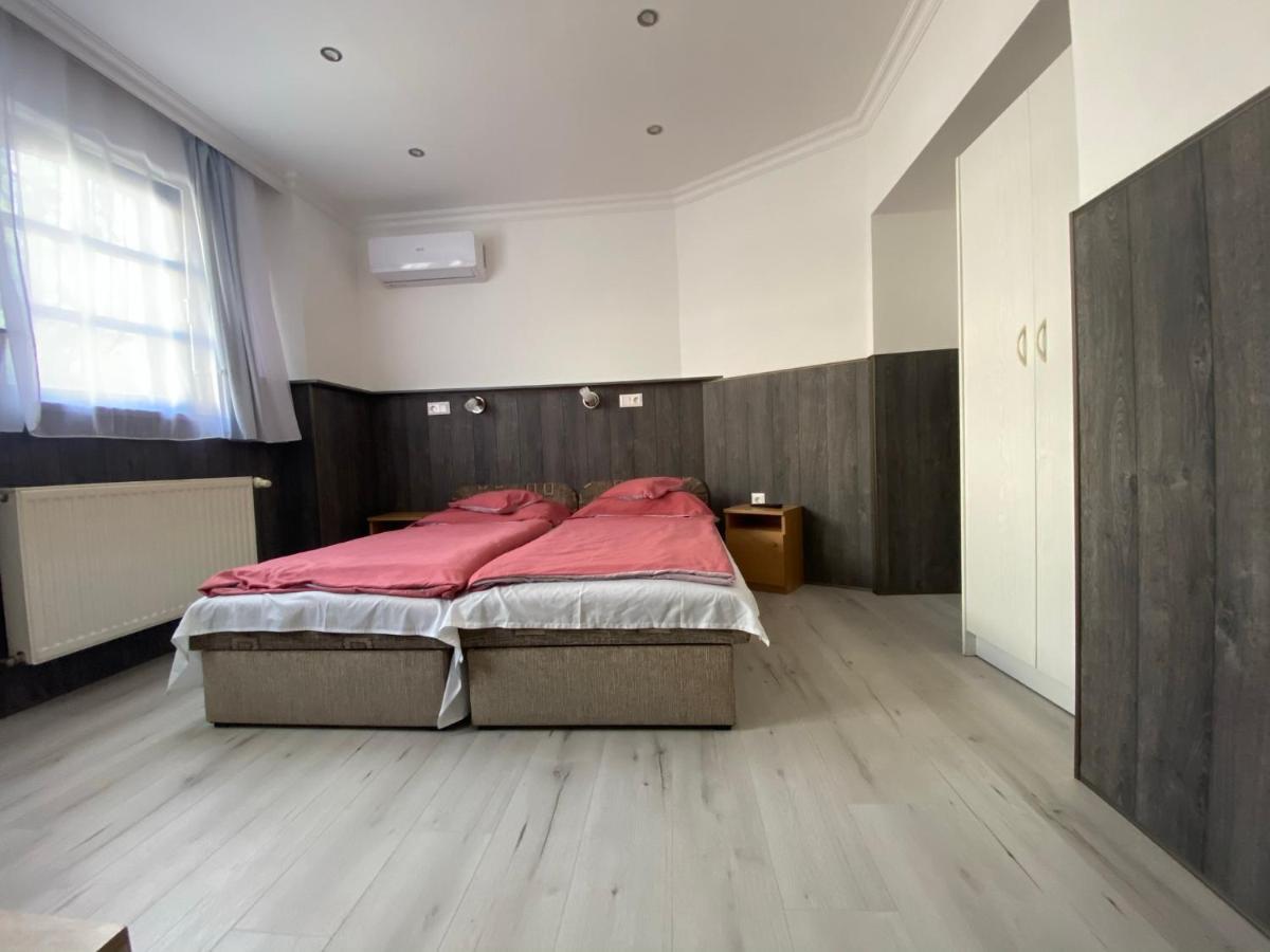 Holiday Apartmanhaz Балатонфюред Экстерьер фото