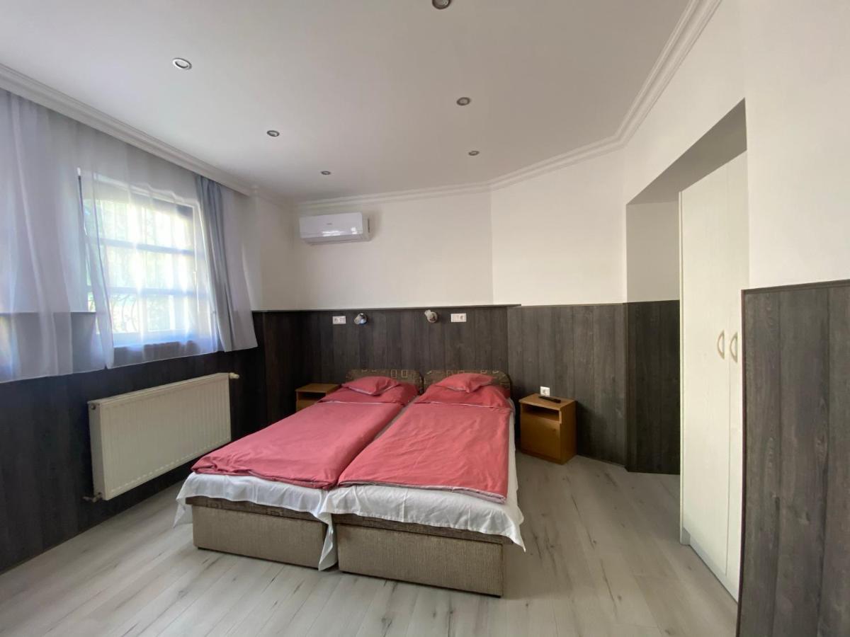 Holiday Apartmanhaz Балатонфюред Экстерьер фото